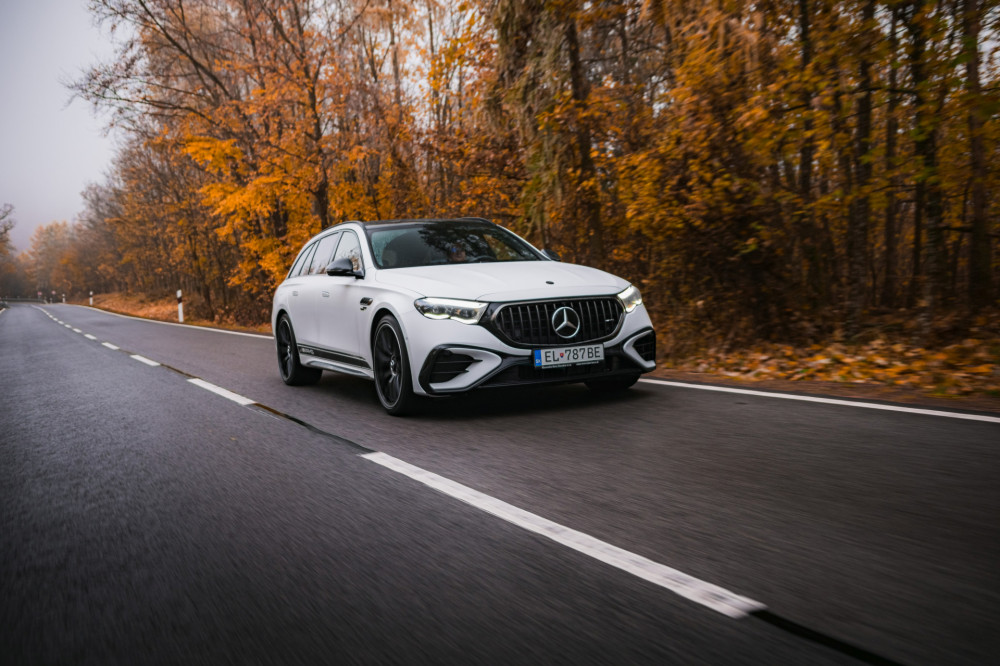 Mercedes-AMG E 53 HYBRID 4MATIC+